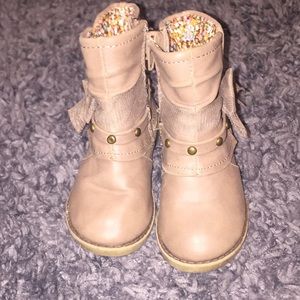 Yonot? Toddler boots